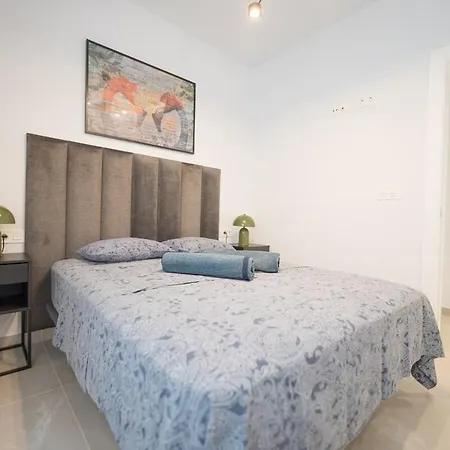 Yourspain S221b Apartament *